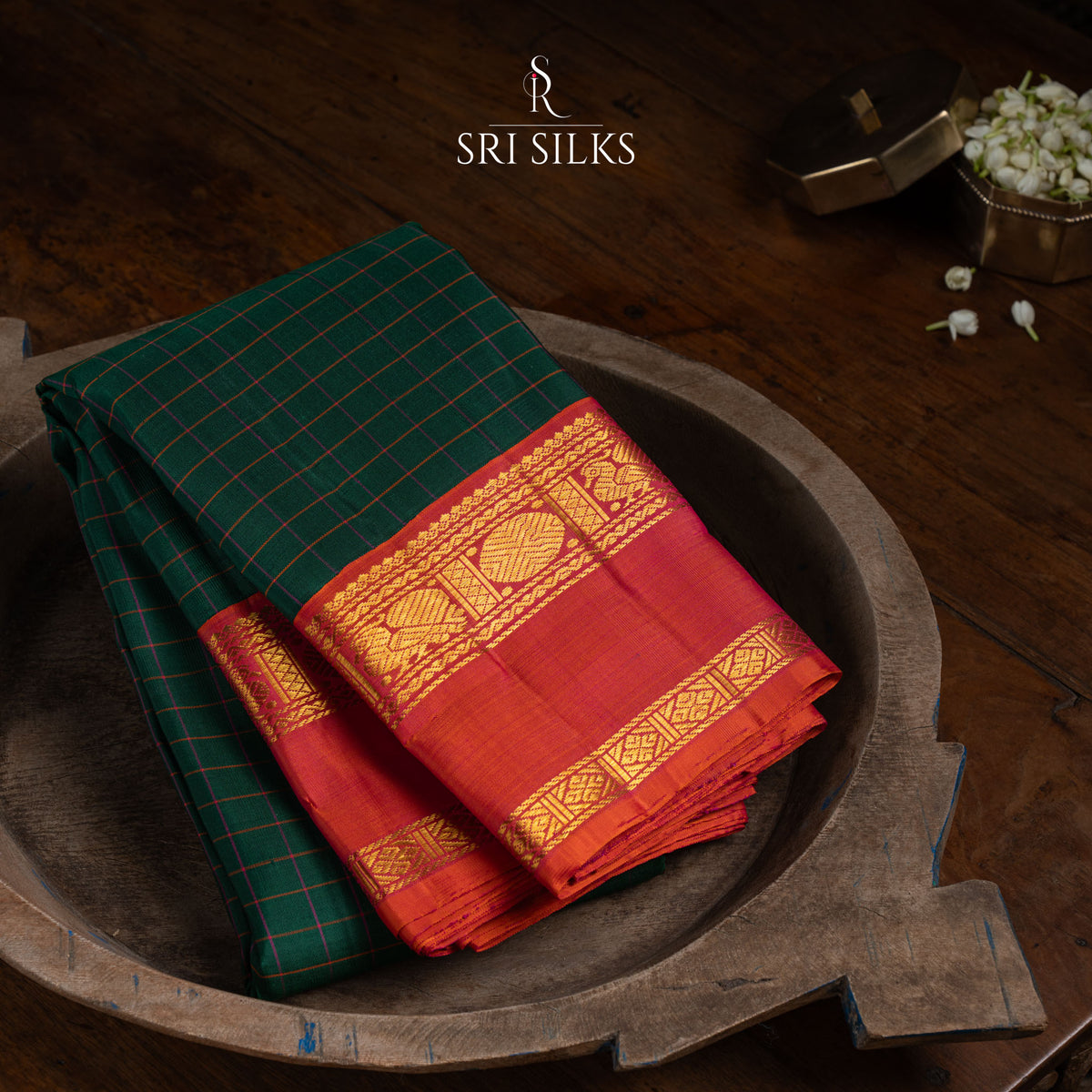Kanjivaram Silk Saree in Emerald Green with Coral Red Zari Border SSK-KS-EGCR-023