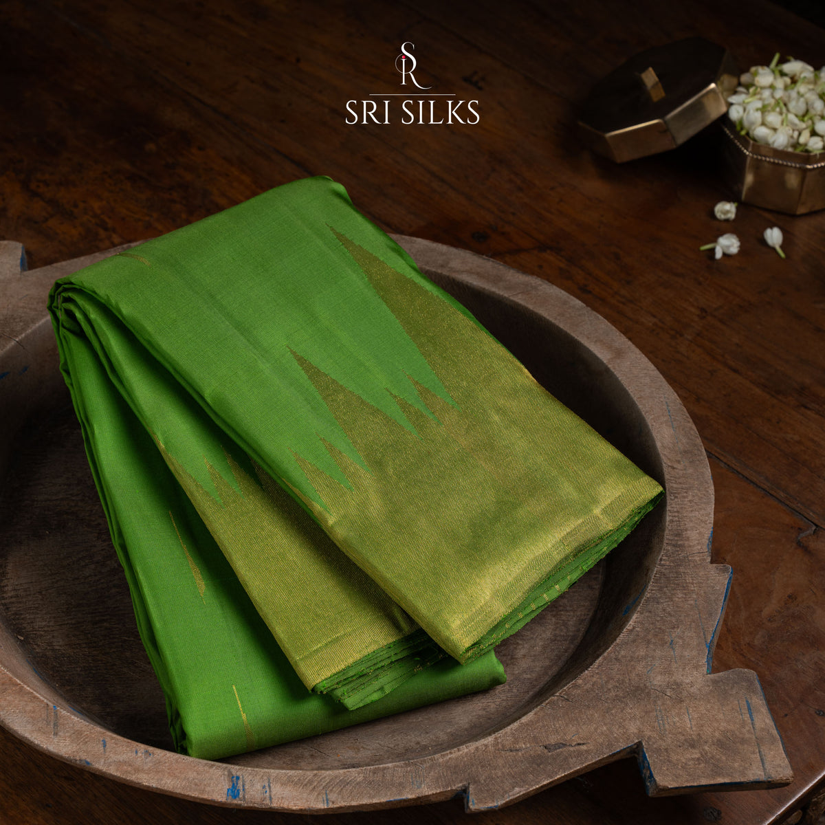 Kanjivaram Silk Saree in Parrot Green with Gold Zari SK-KS-PGRN-061