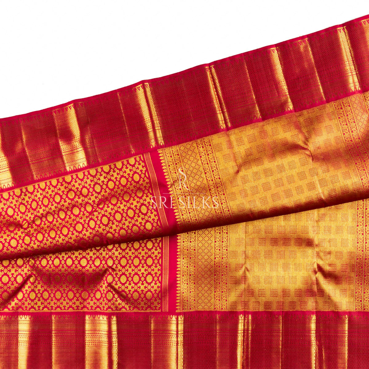 Pure Kanjivaram Silk Saree in Deep Magenta with Gold Zari  SRS-KAN-MAG-039