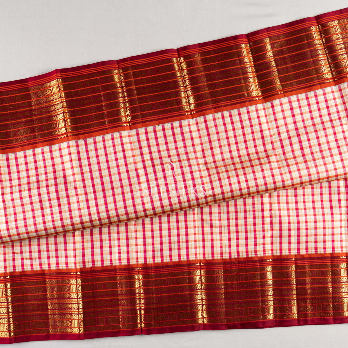 Pure Kanjivaram Silk Saree in Ivory Checks with Maroon Gold Zari SSK-KS-CRGZ-015