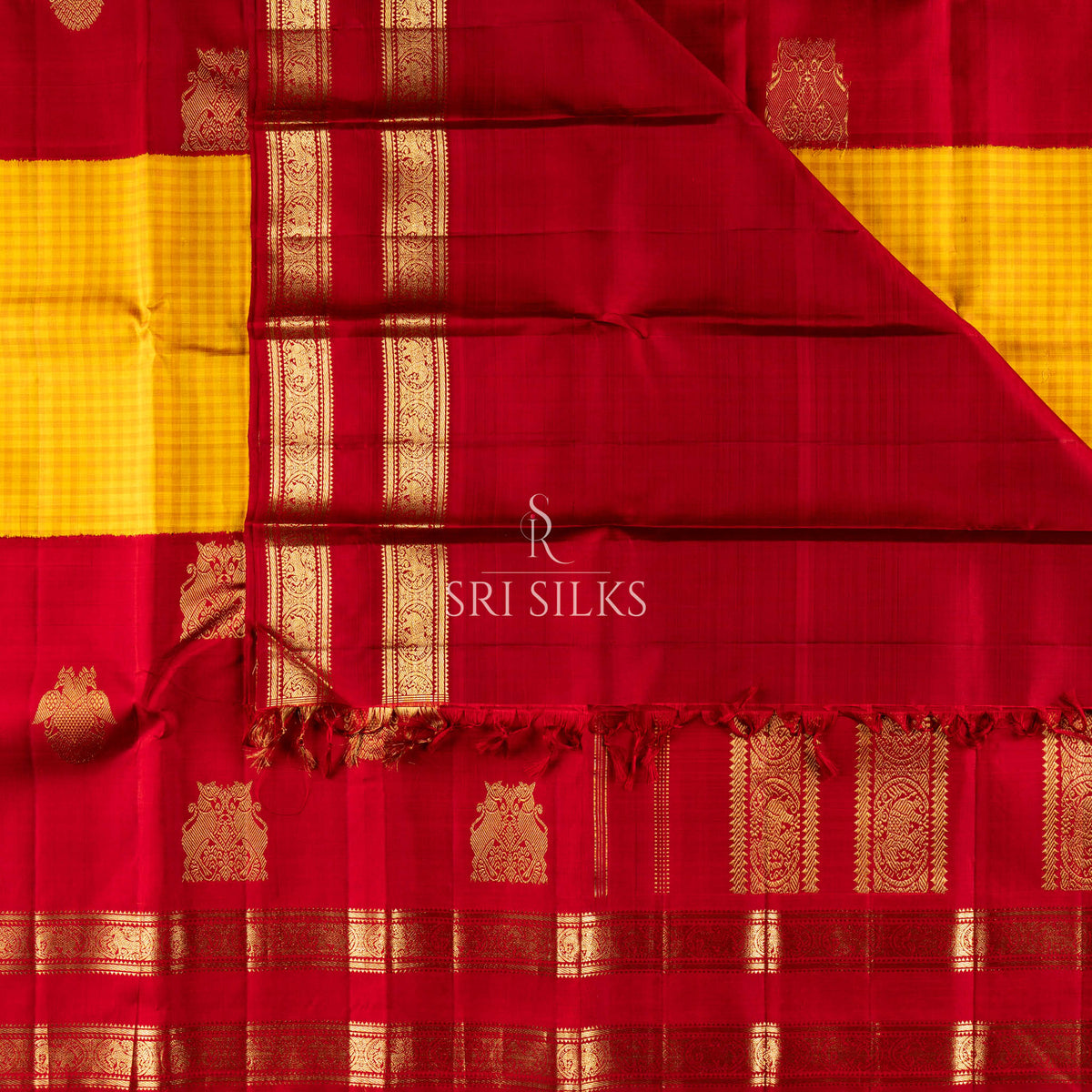 Pure Kanjivaram Silk Saree in Crimson Red with Gold Zari  UID Code  SRS-KS-20260812-071