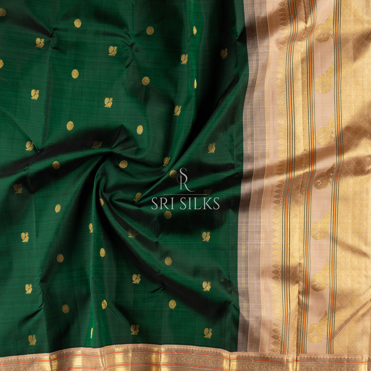 Kanjivaram Silk Saree in Emerald Green with Gold Zari SSK-KS-EGRN-026