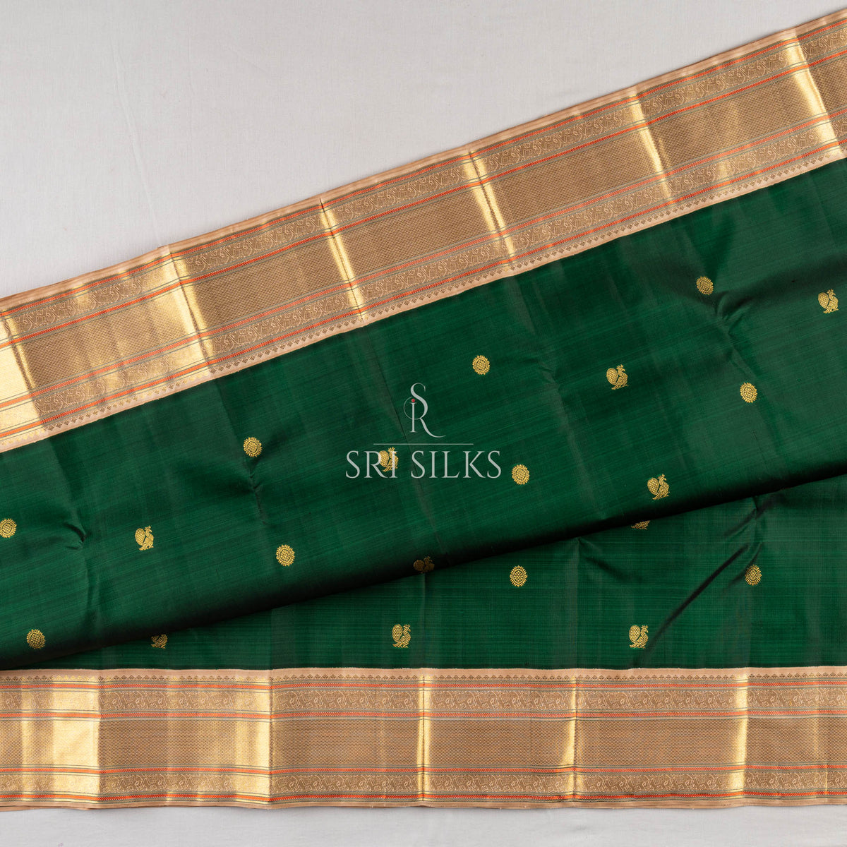 Kanjivaram Silk Saree in Emerald Green with Gold Zari SSK-KS-EGRN-026