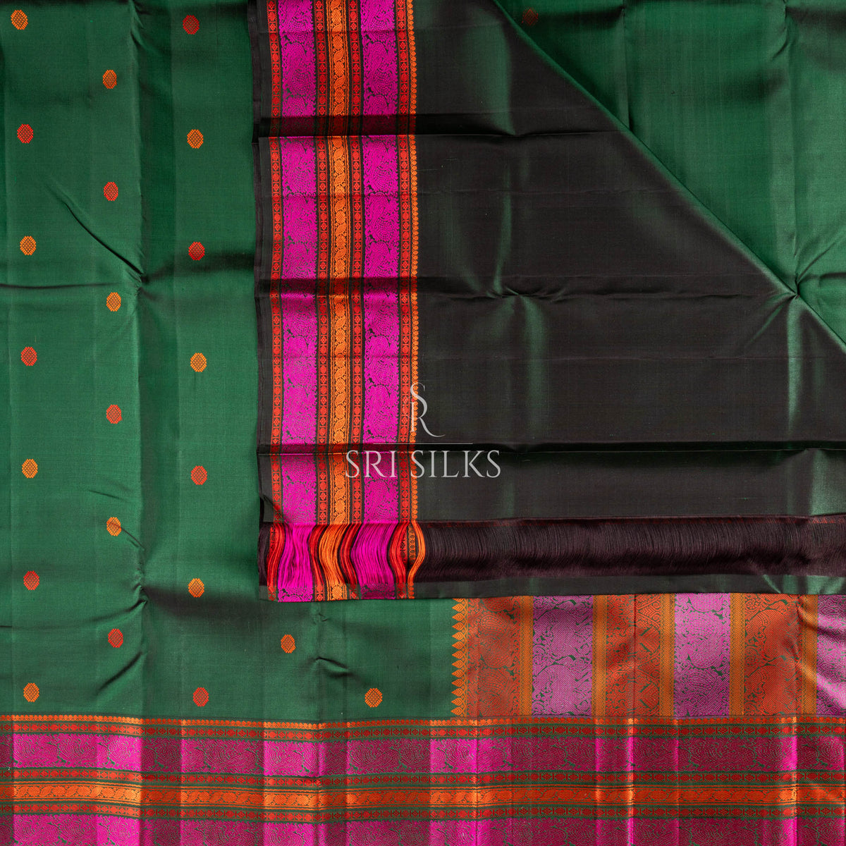 Kanjivaram Silk Saree in Emerald Green with Magenta Black Pallu SSK-KS-EGRN-027