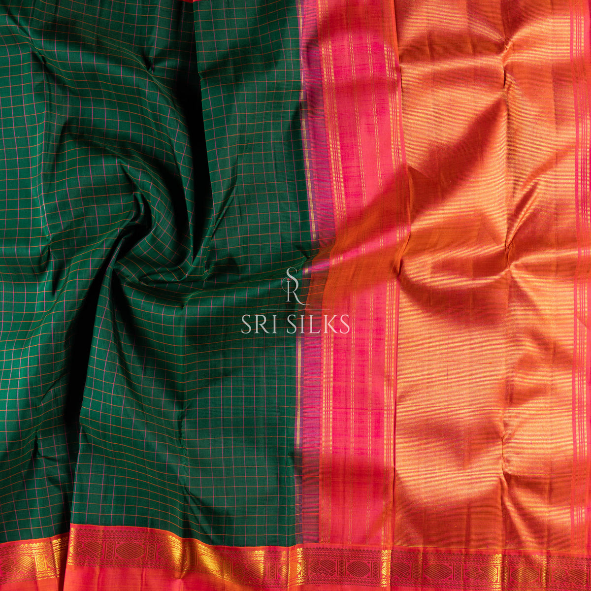 Kanjivaram Silk Saree in Emerald Green with Coral Red Zari Border SSK-KS-EGCR-023