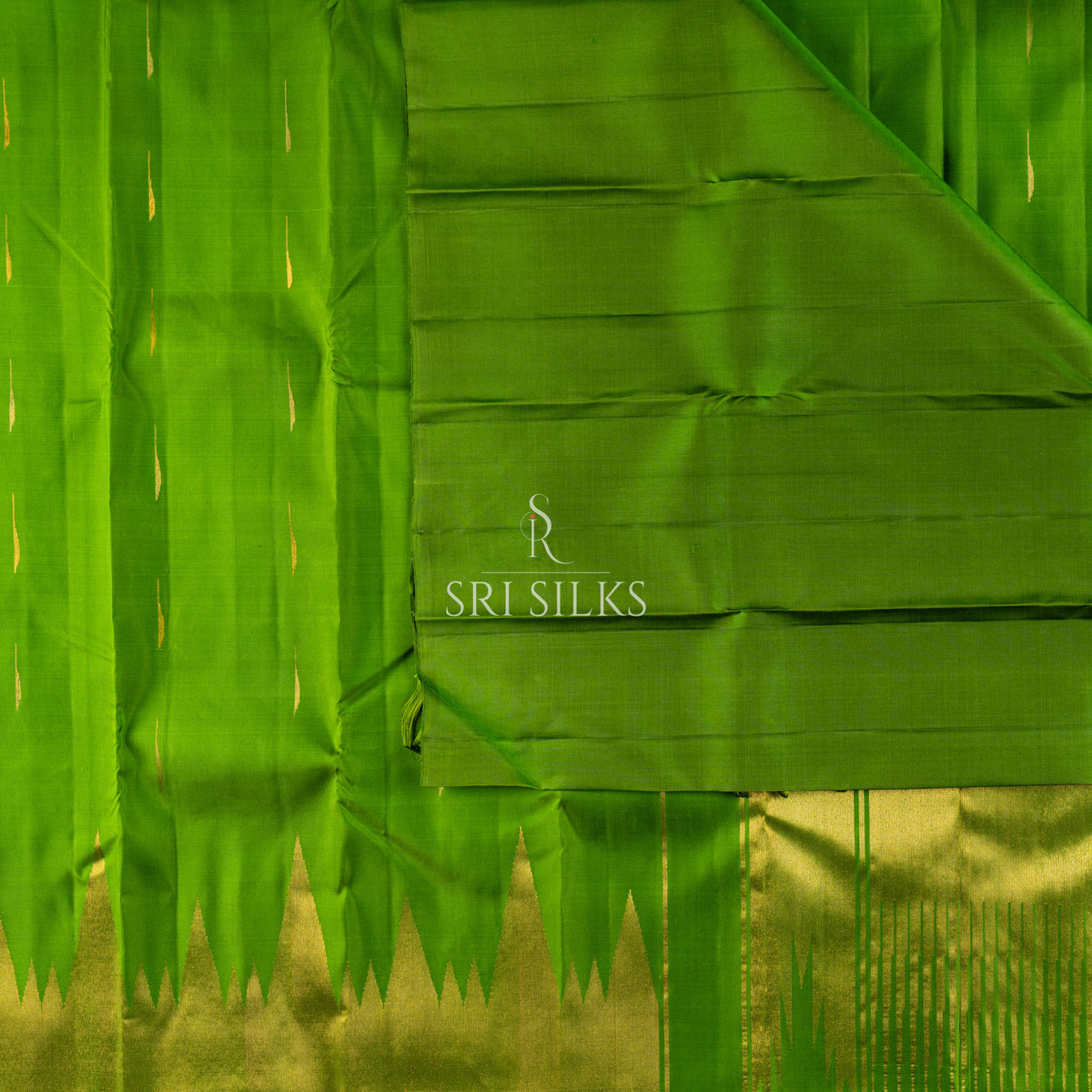 Kanjivaram Silk Saree in Parrot Green with Gold Zari SK-KS-PGRN-061