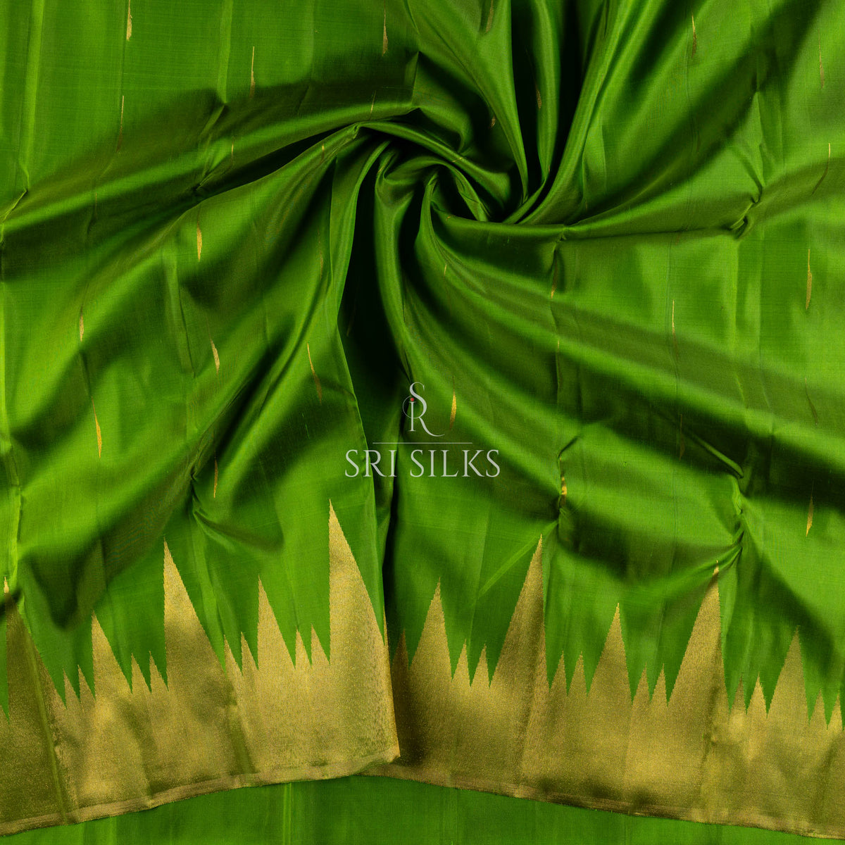 Kanjivaram Silk Saree in Parrot Green with Gold Zari SK-KS-PGRN-061