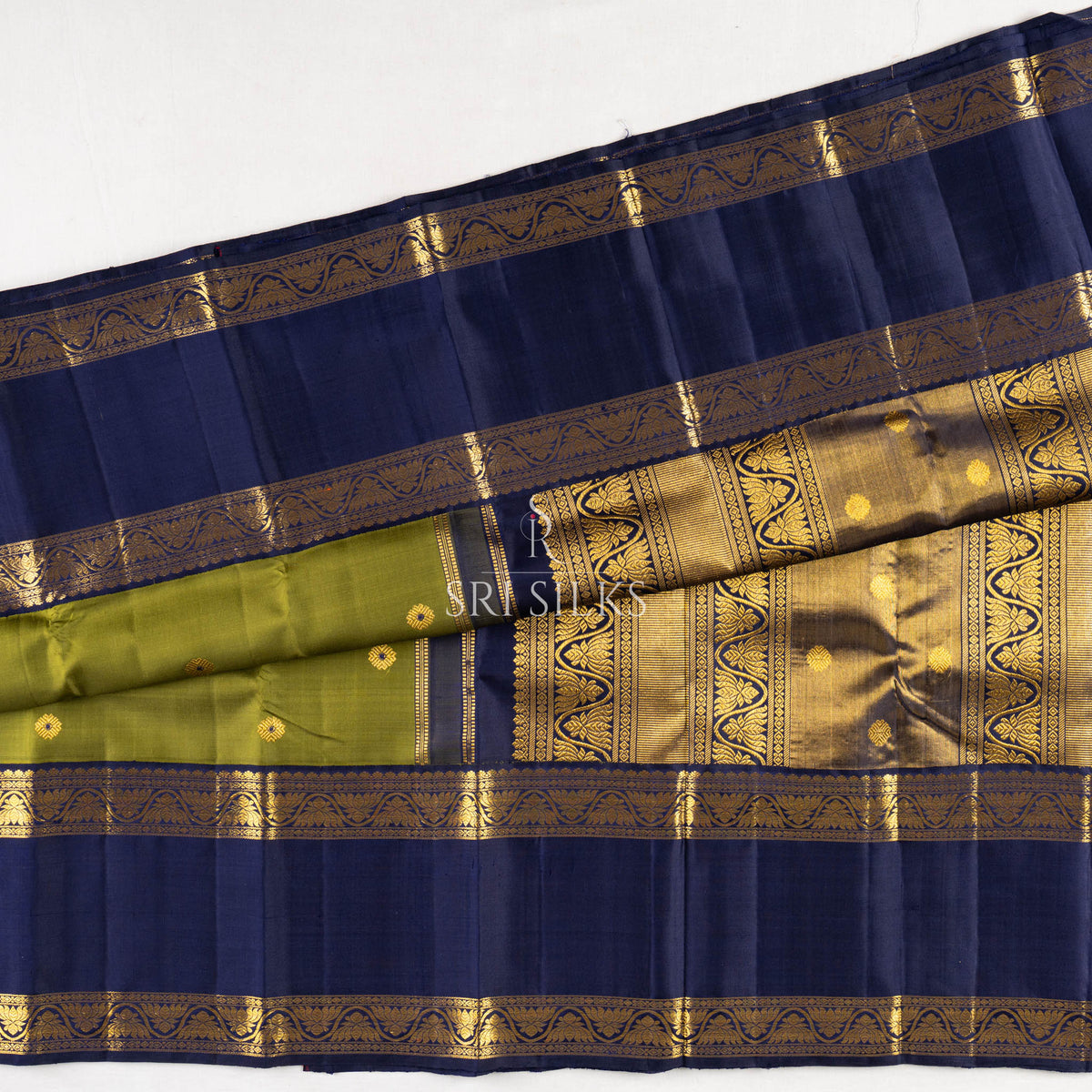Kanjivaram Silk Saree in Olive Green with Navy Blue Zari Border SSK-KS-OLGN-017