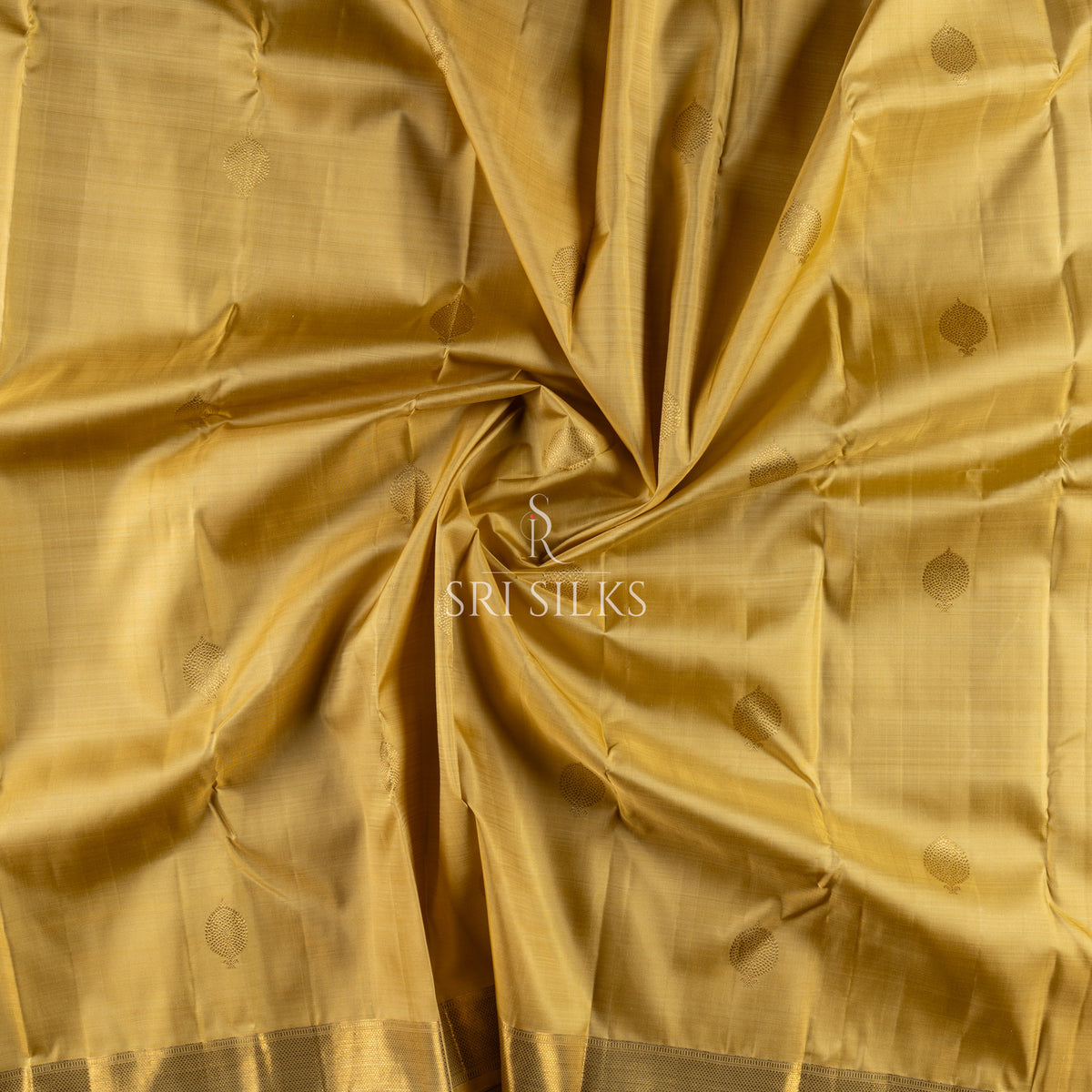 Golden Kanjivaram Silk Saree with Zari Leaf Motifs RS-KAN-GLD-052